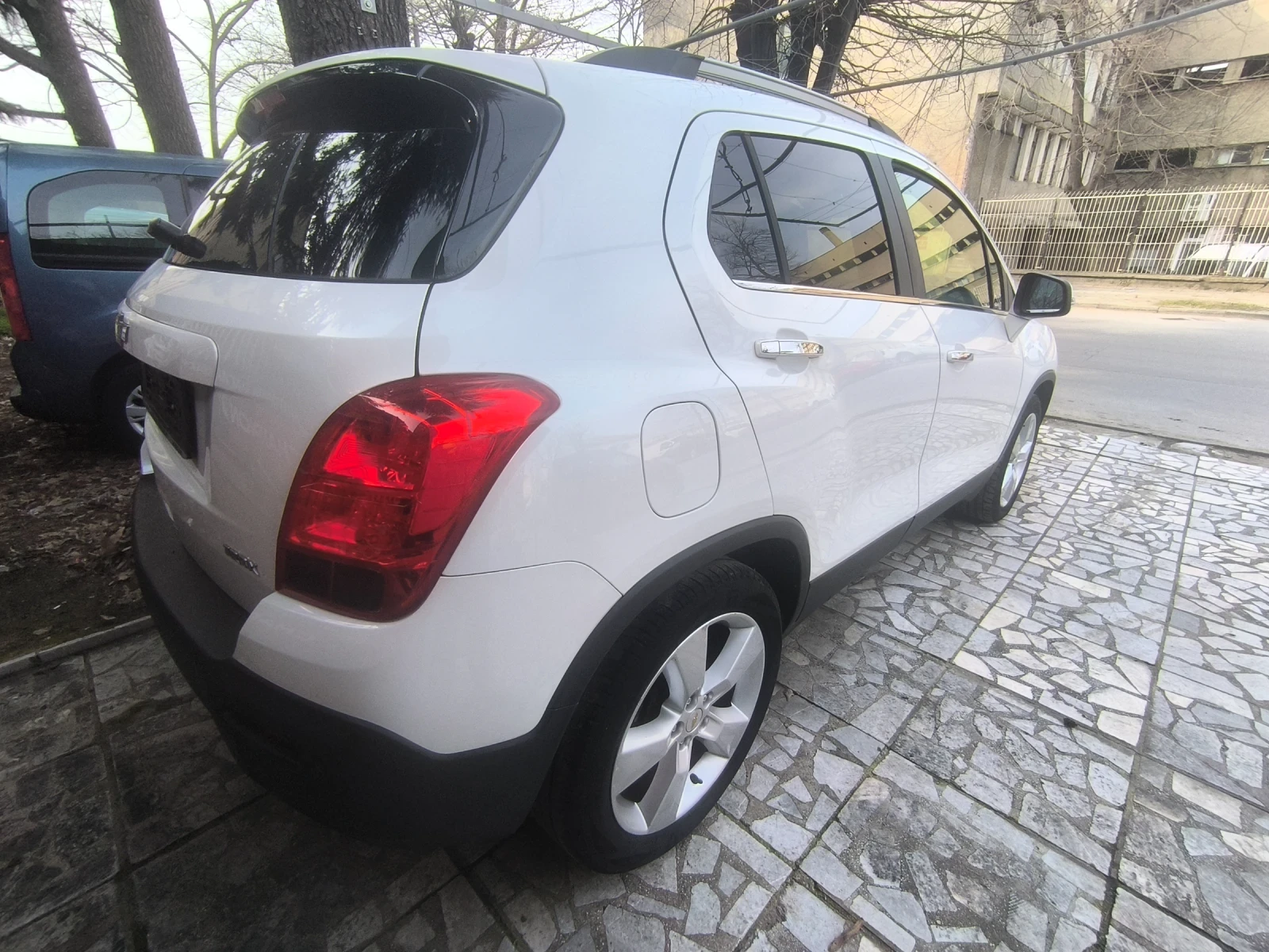 Chevrolet Trax 1.7 navi, снимка 4 - Автомобили и джипове - 53708493