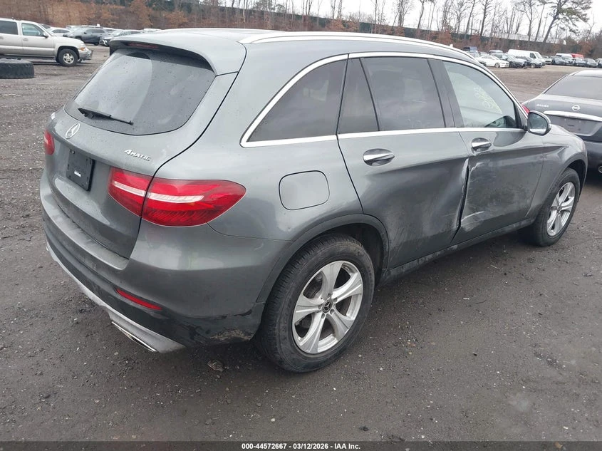 Mercedes-Benz GLC 300 * 4Matic* , снимка 4 - Автомобили и джипове - 53959355