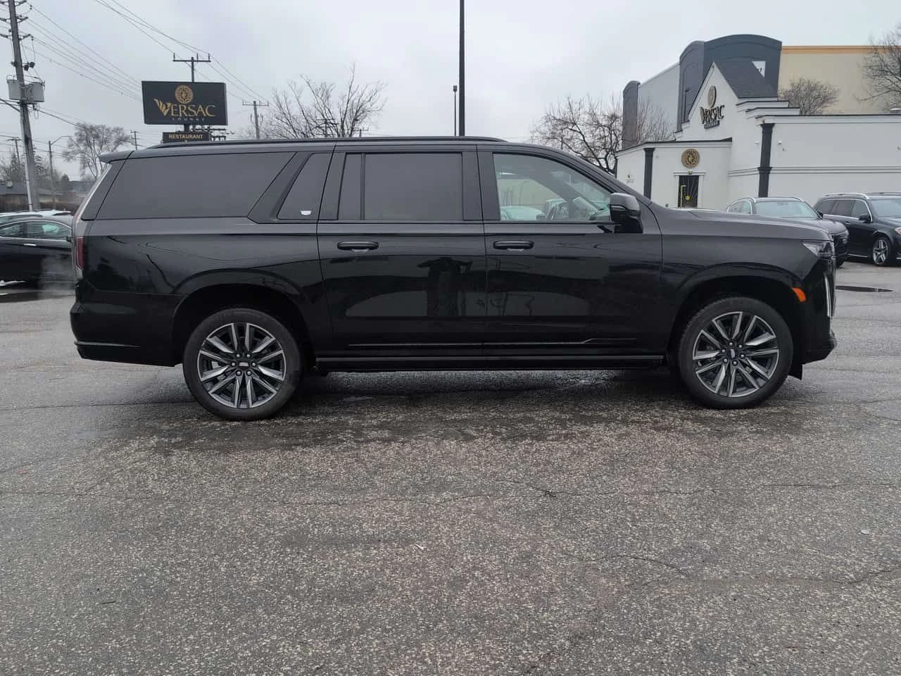 Cadillac Escalade Sport Platinum* DISTRONIC* NIGHTVISION* ОБДУХВАНЕ*, снимка 3 - Автомобили и джипове - 53967331