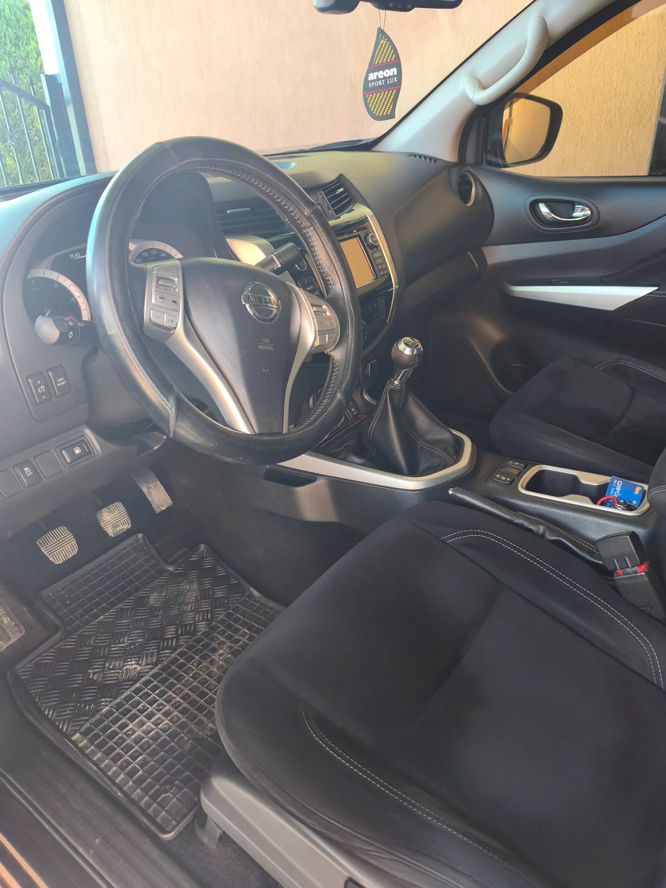 Nissan Navara 2, 3, снимка 3 - Автомобили и джипове - 54082179