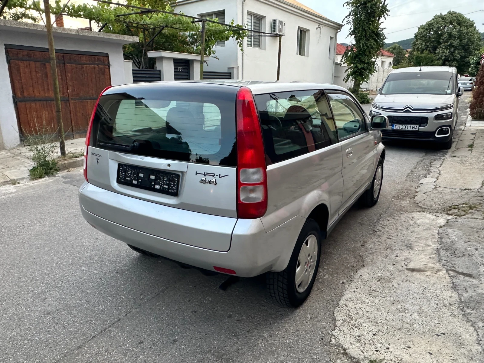 Honda Hr-v 1.6 4x4, снимка 6 - Автомобили и джипове - 54874106