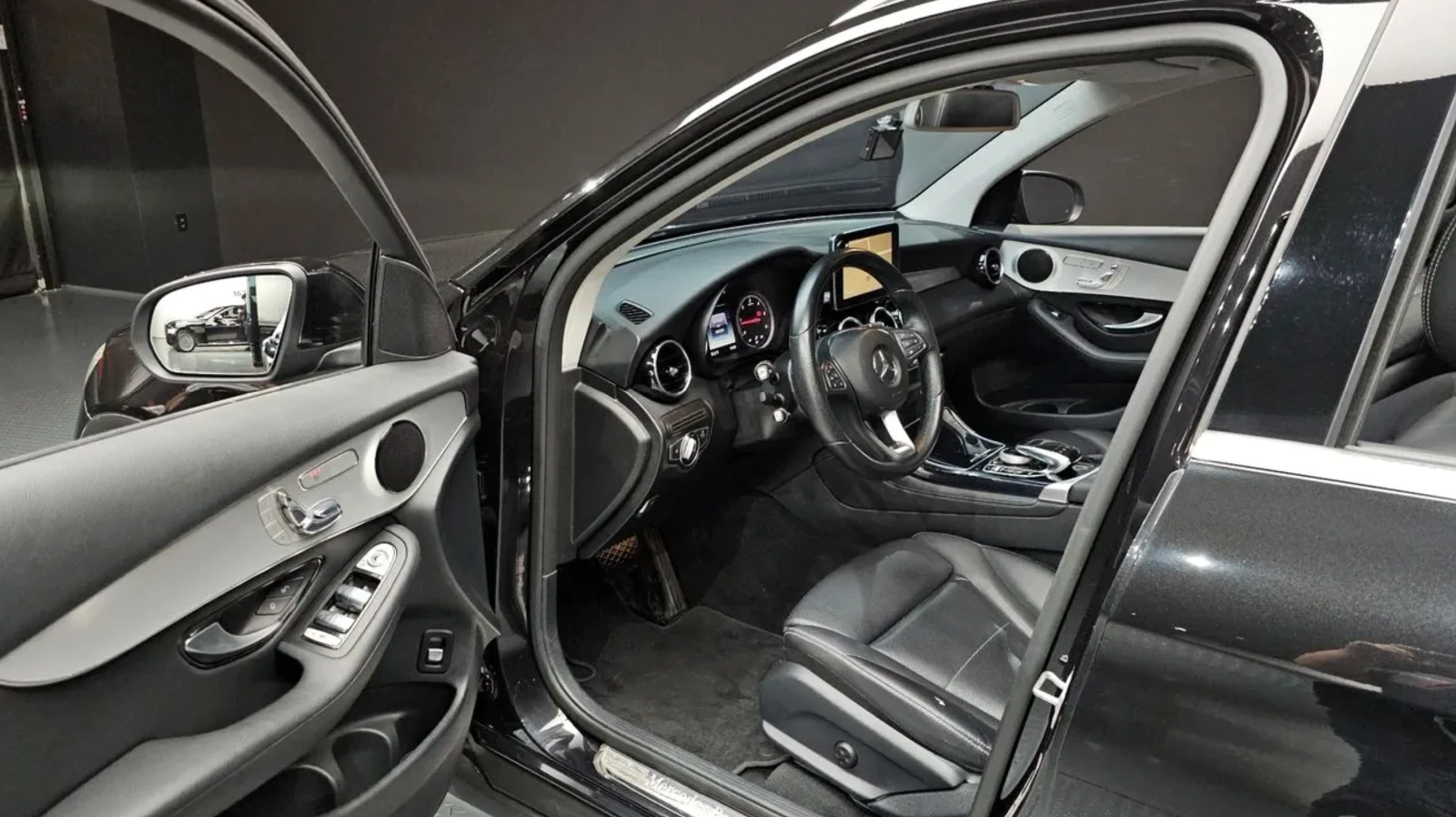 Mercedes-Benz GLC 4MATIC, снимка 5 - Автомобили и джипове - 55133022