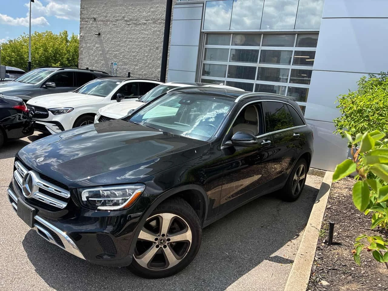 Mercedes-Benz GLC 300 ПАМЕТ| ПОДГРЕВИ| ПАНО| ЗАДНА КАМЕРА| 2 КЛЮЧА| , снимка 2 - Автомобили и джипове - 55294230
