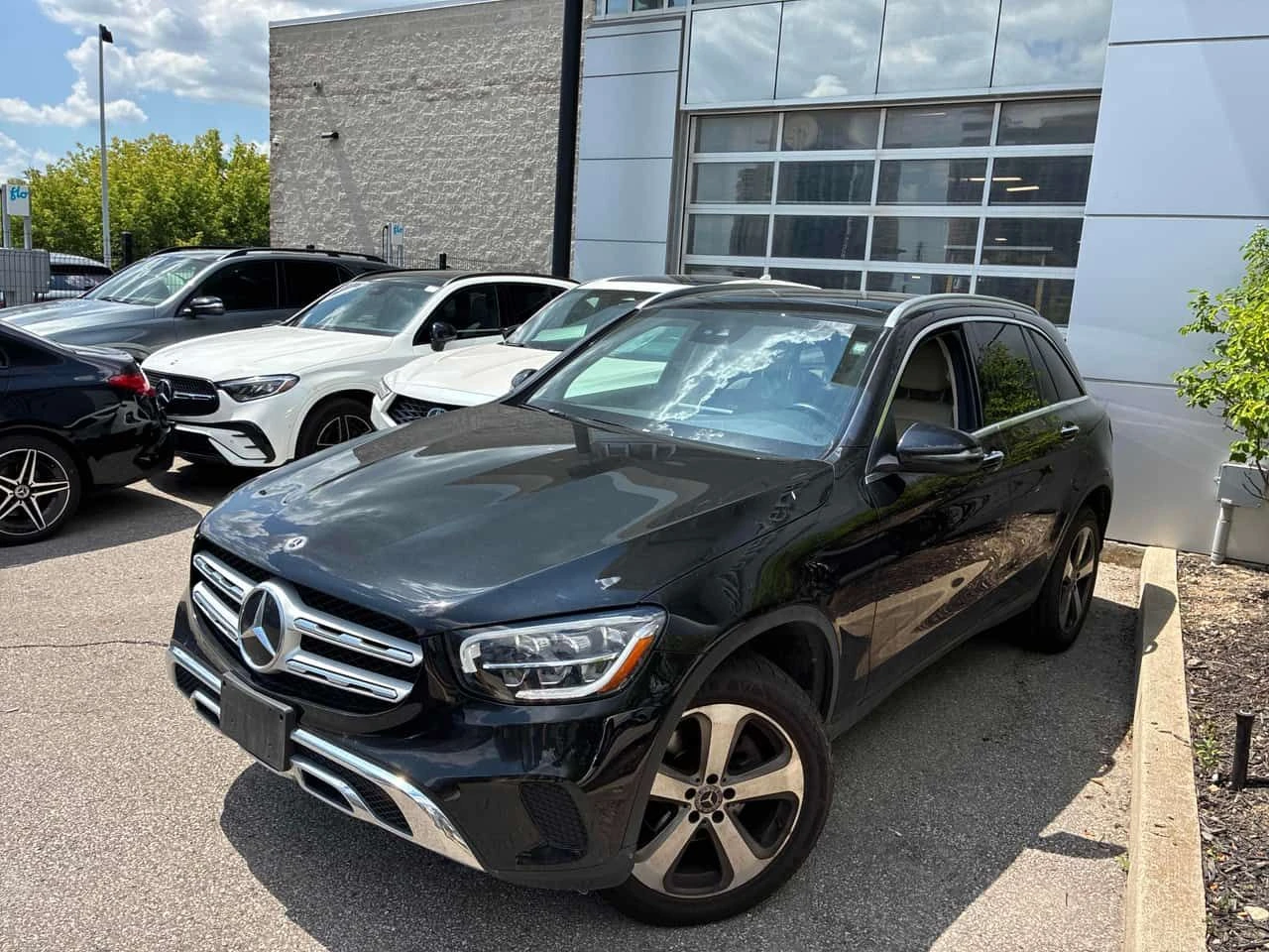 Mercedes-Benz GLC 300 ПАМЕТ| ПОДГРЕВИ| ПАНО| ЗАДНА КАМЕРА| 2 КЛЮЧА| 