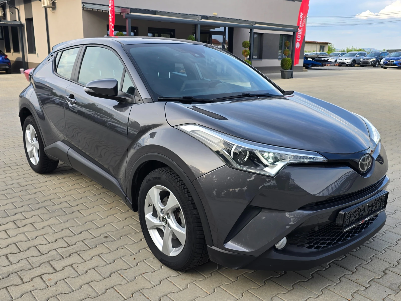 Toyota C-HR 1.2T, 4x4, Автомат, Камера, Дистроник, 124000км.!, снимка 2 - Автомобили и джипове - 55320303