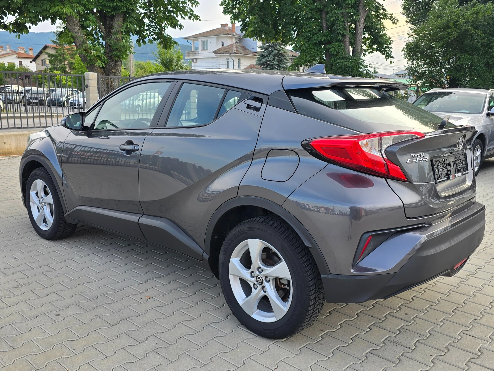 Toyota C-HR 1.2T, 4x4, Автомат, Камера, Дистроник, 124000км.!, снимка 5 - Автомобили и джипове - 55320303