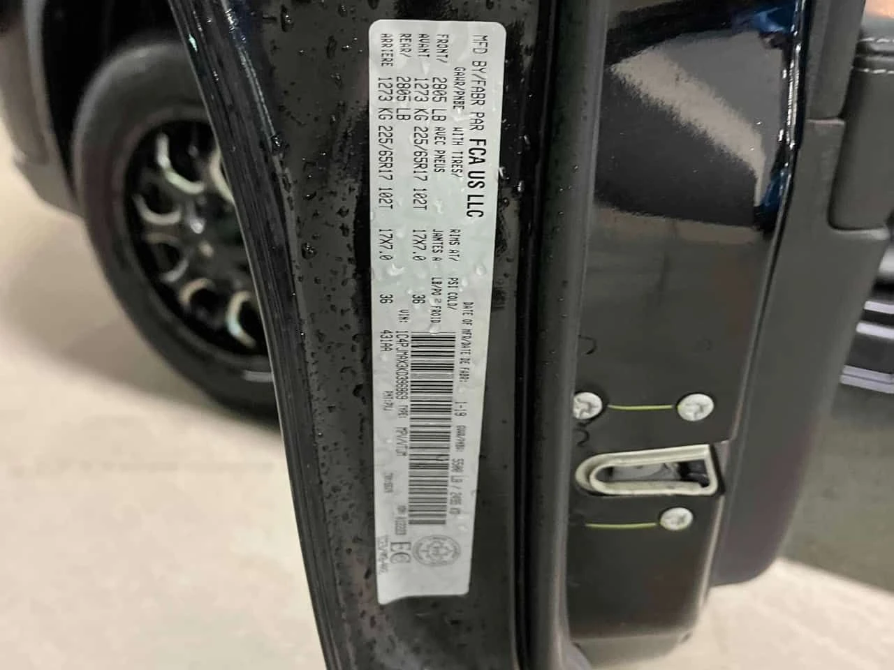 Jeep Cherokee * Sport * CARFAX * ЦЕНА ДО БГ, снимка 10 - Автомобили и джипове - 55468445