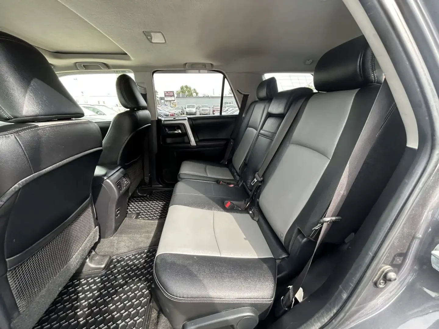 Toyota 4runner SR5* AWD* Кожа* Шибедах* ФИКС ЦЕНА, снимка 11 - Автомобили и джипове - 55749743