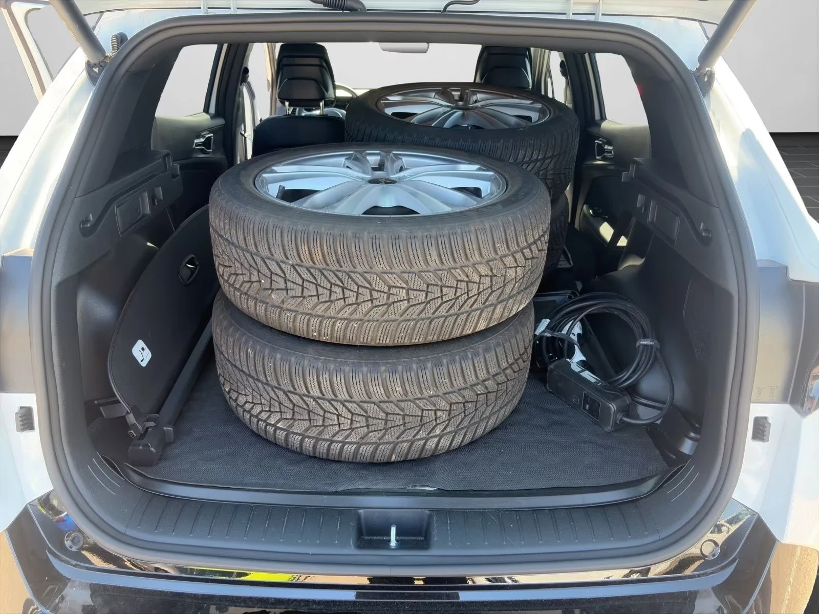 Kia Sportage GT-Line 1.6 T-GDI Plug-in Hybrid 4WD, снимка 16 - Автомобили и джипове - 55750528
