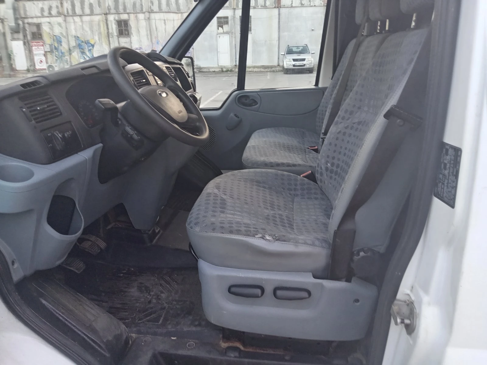 Ford Transit 330S/85KW - изображение 5