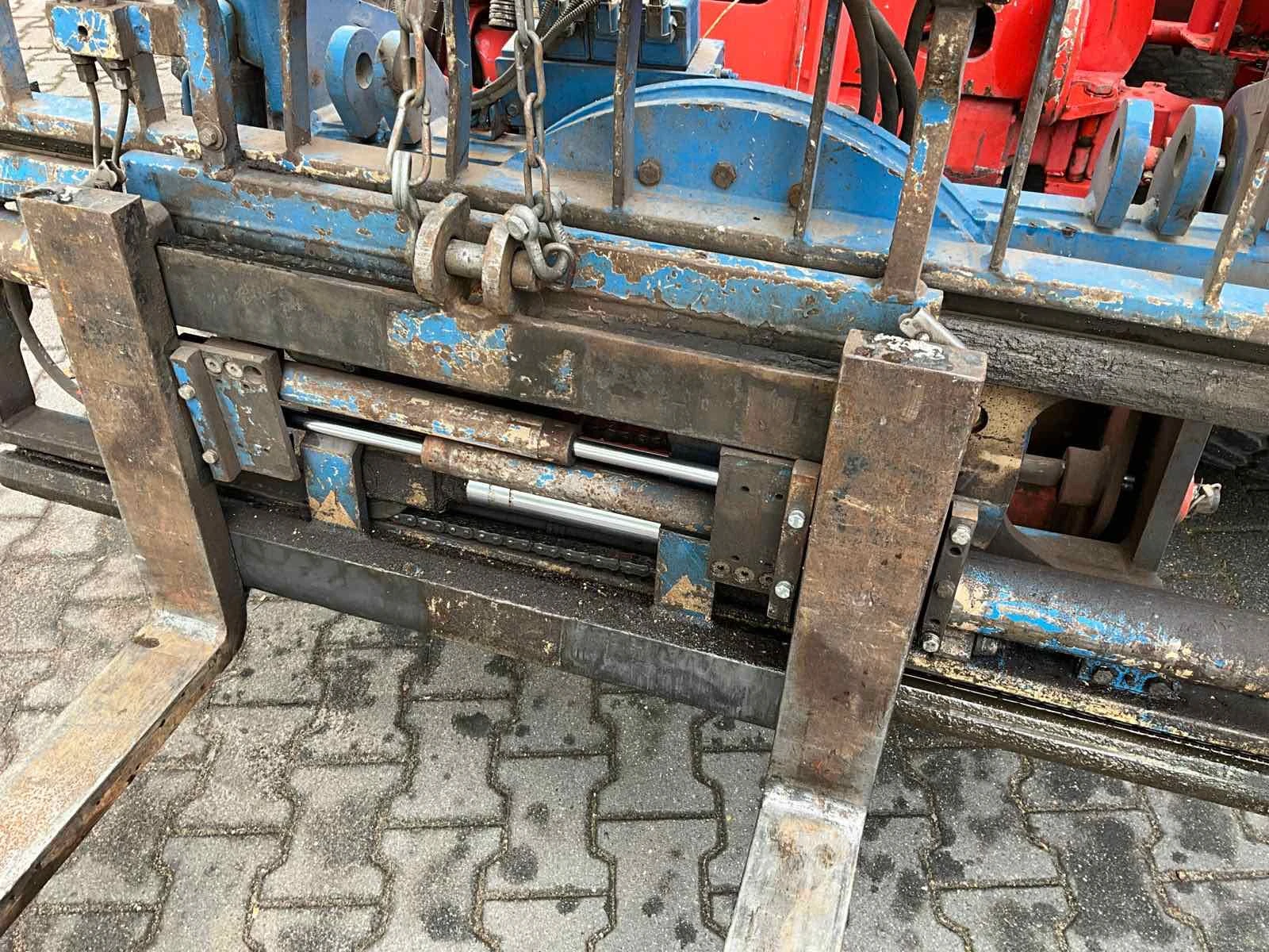 Телескопичен товарач Manitou, снимка 8 - Селскостопанска техника - 56230542