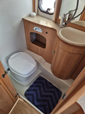 Каравана HYMER / ERIBA 532, снимка 9