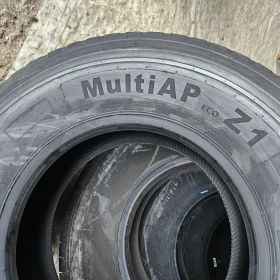 Гуми, снимка 12