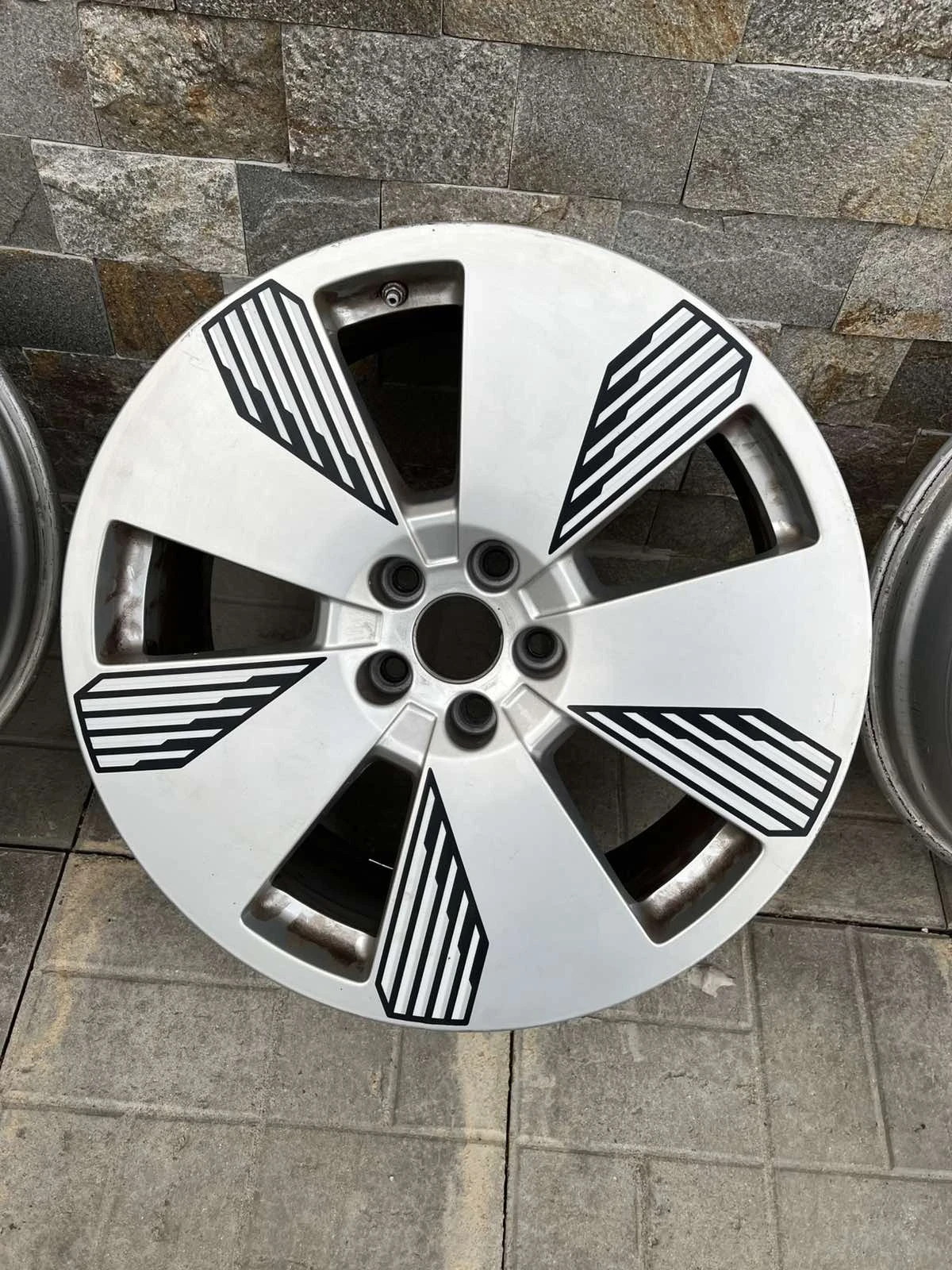 Джанти за Audi, снимка 2 - Гуми и джанти - 56273966