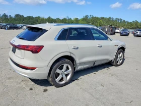 Audi E-Tron Premium Plus, снимка 3