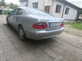 Mercedes-Benz CLK 200 KOMPRESSOR facelift  // ГАЗ // КОЖА //  РЪЧКА, снимка 10
