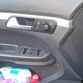 VW Touran 2, 0i безин/метан Швейцария, снимка 7