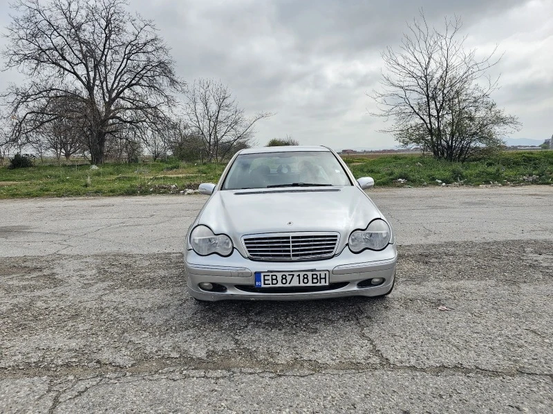 Mercedes-Benz C 200, снимка 1 - Автомобили и джипове - 47902623