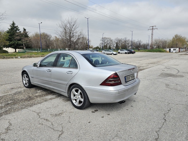 Mercedes-Benz C 200, снимка 5 - Автомобили и джипове - 46414555