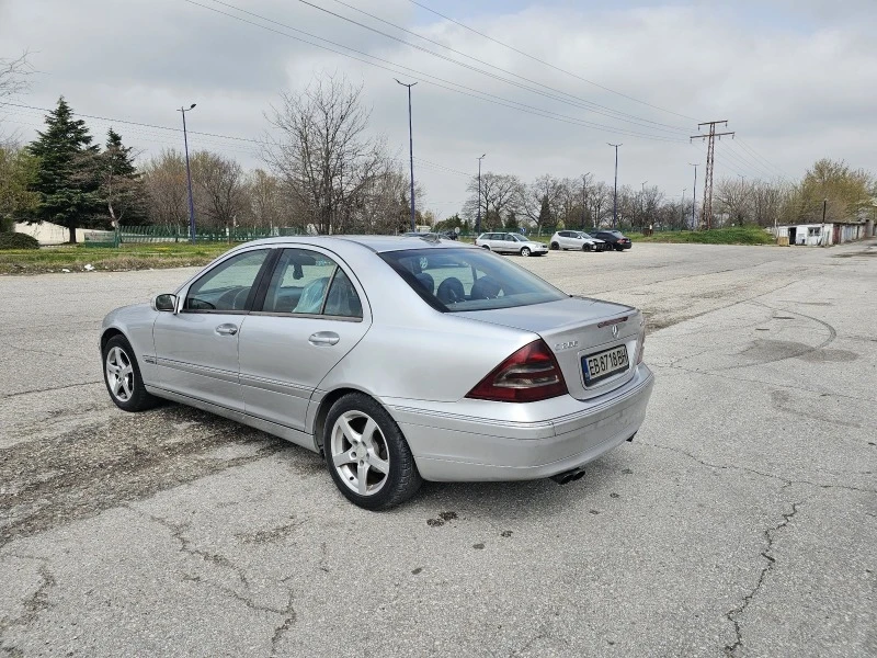 Mercedes-Benz C 200, снимка 5 - Автомобили и джипове - 47902623