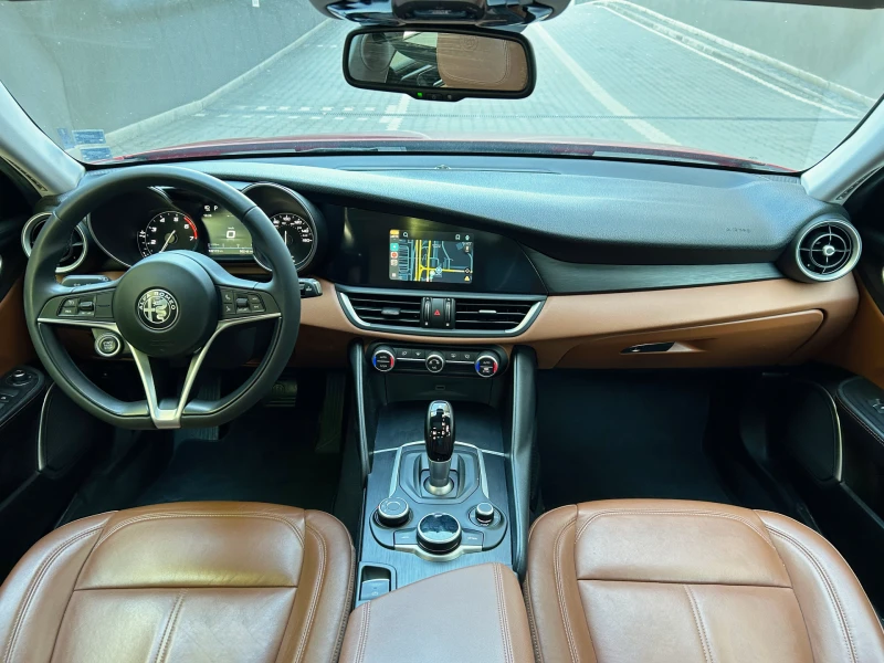 Alfa Romeo Giulia 2.0T 280hp, снимка 8 - Автомобили и джипове - 47650864