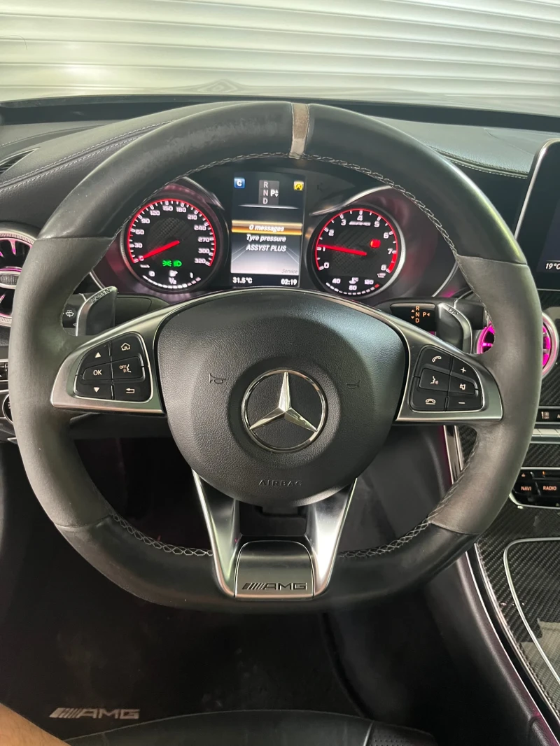 Mercedes-Benz C 63 AMG C 63 S, снимка 8 - Автомобили и джипове - 52286052