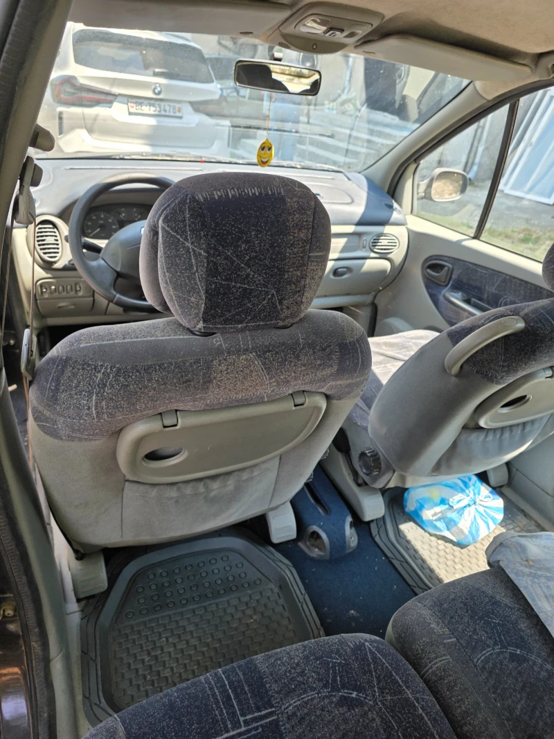 Renault Scenic, снимка 6 - Автомобили и джипове - 52716732