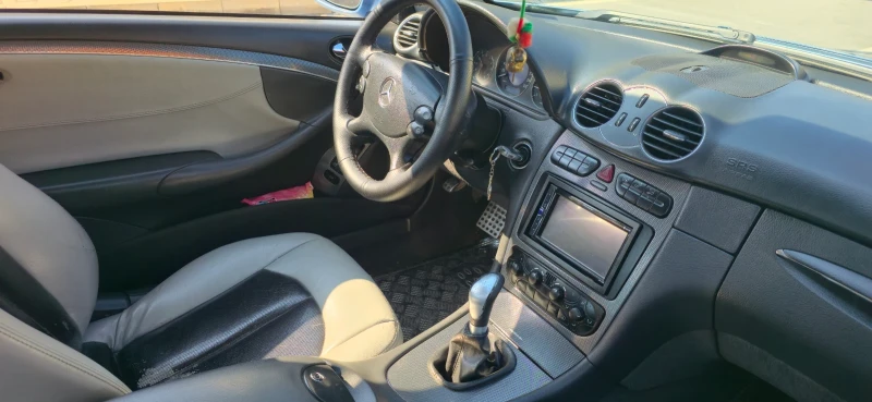 Mercedes-Benz CLK 270 CDI, снимка 7 - Автомобили и джипове - 52649093
