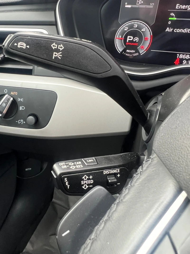 Audi A4 Sline 2.0TDI-204 DIGITAL COCKPIT DISTR., снимка 17 - Автомобили и джипове - 51966190