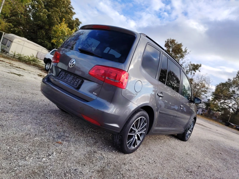 VW Touran 1.6tdi 105кс.6ск./7МЕСТА/FACE/ ЕВРО5/НАВИ/, снимка 6 - Автомобили и джипове - 52251010