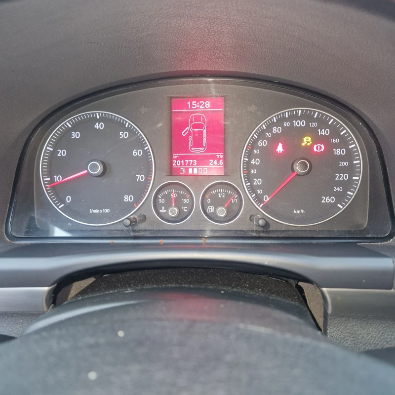 VW Touran 2, 0i безин/метан Швейцария, снимка 10 - Автомобили и джипове - 52500042