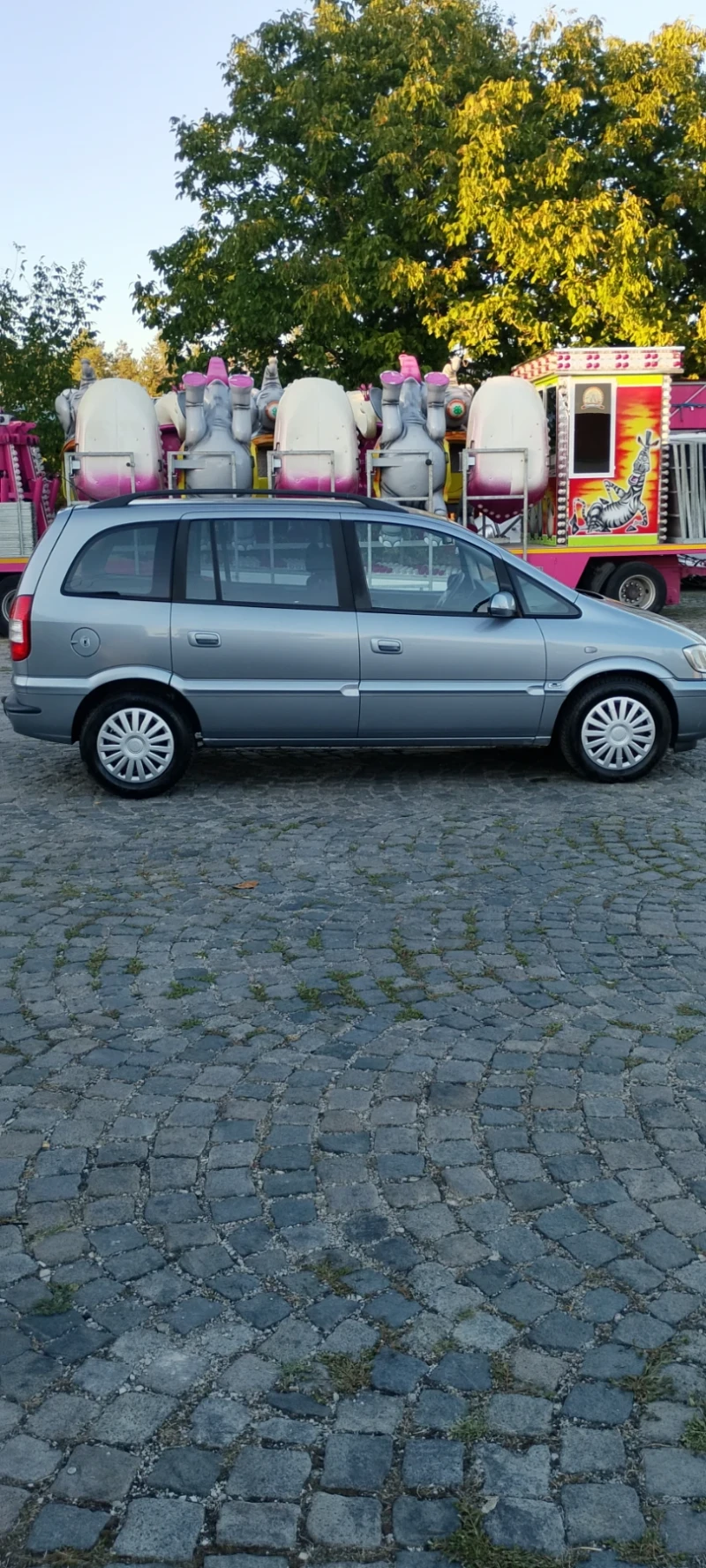 Opel Zafira 2, 0 DTI, снимка 3 - Автомобили и джипове - 52736236