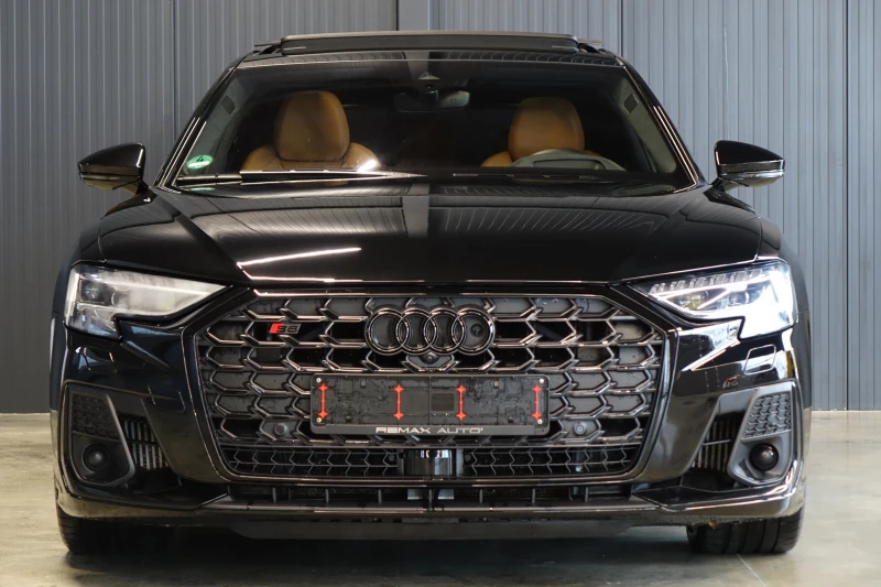 Audi S8 CERAMIC BRAKE* B&O* PANO* EXCLUSIVE* 360* , снимка 2 - Автомобили и джипове - 52892997