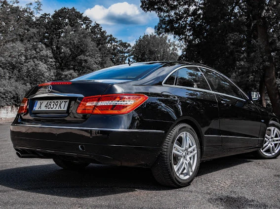 Mercedes-Benz E 250 BlueEfficiency BI-TURBO Възможен Бартер, снимка 8 - Автомобили и джипове - 46978692