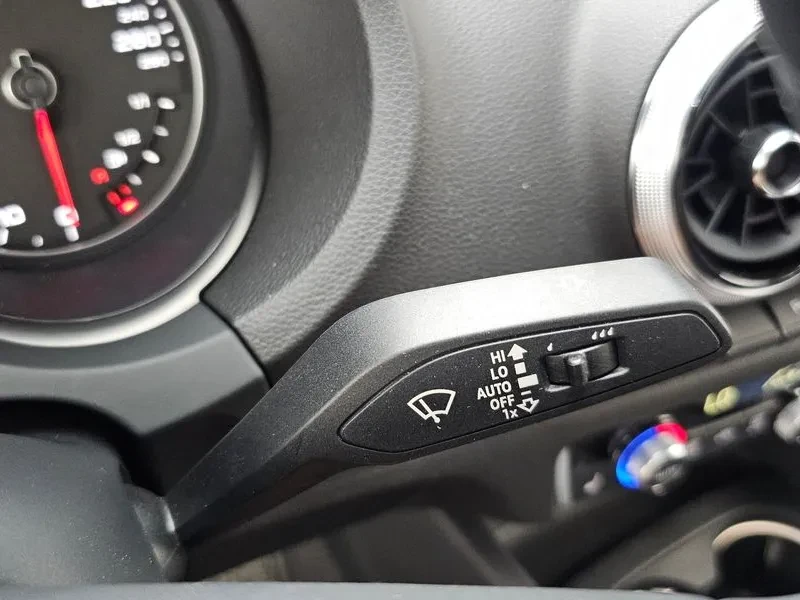 Audi A3 40 Tfsi, снимка 17 - Автомобили и джипове - 55816557