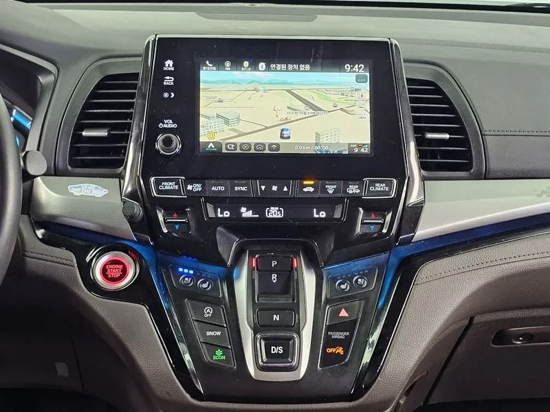 Honda Odyssey 3.5, снимка 14 - Автомобили и джипове - 56733614