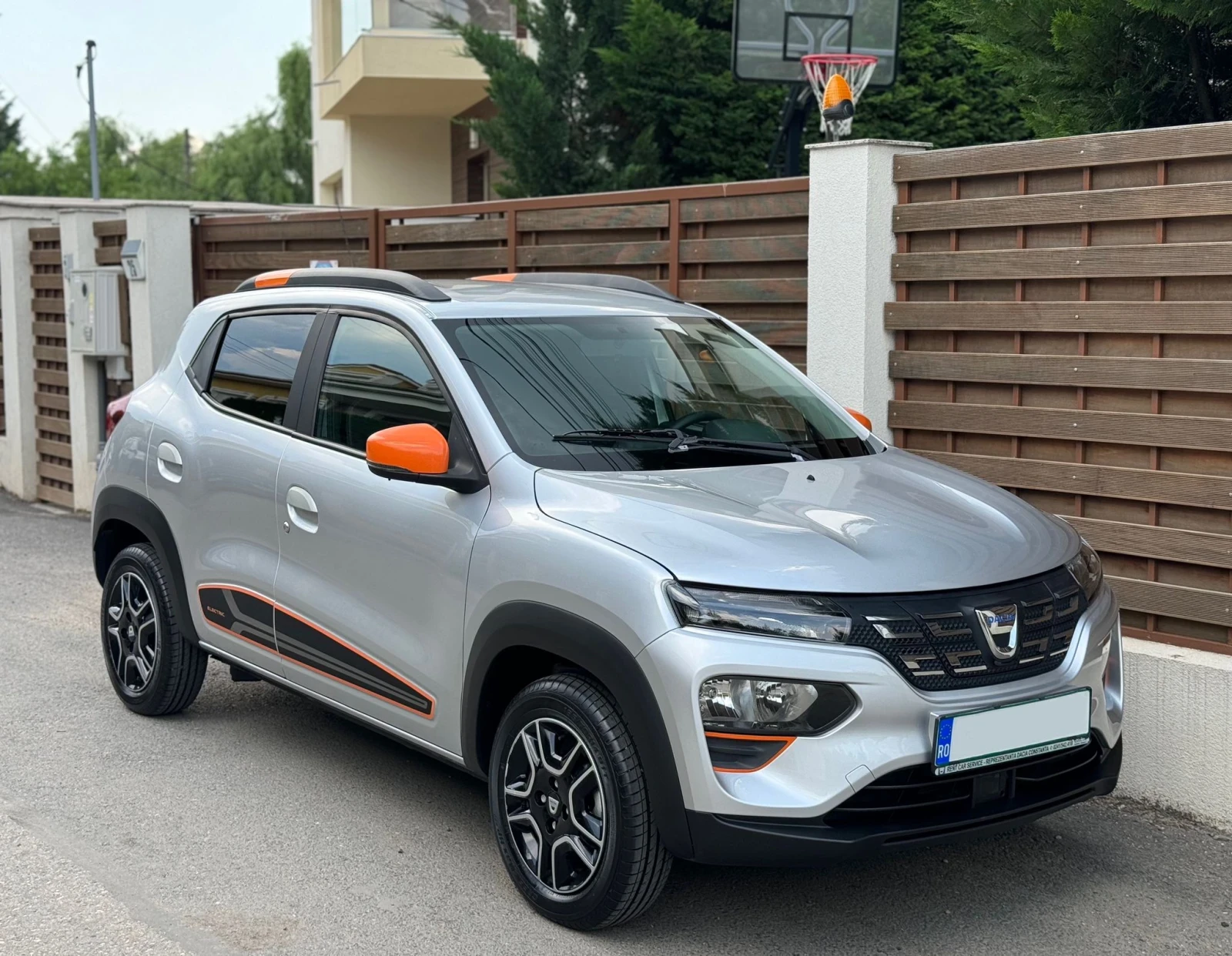 Dacia Spring Comfort Plus 26000км 2023г, снимка 1