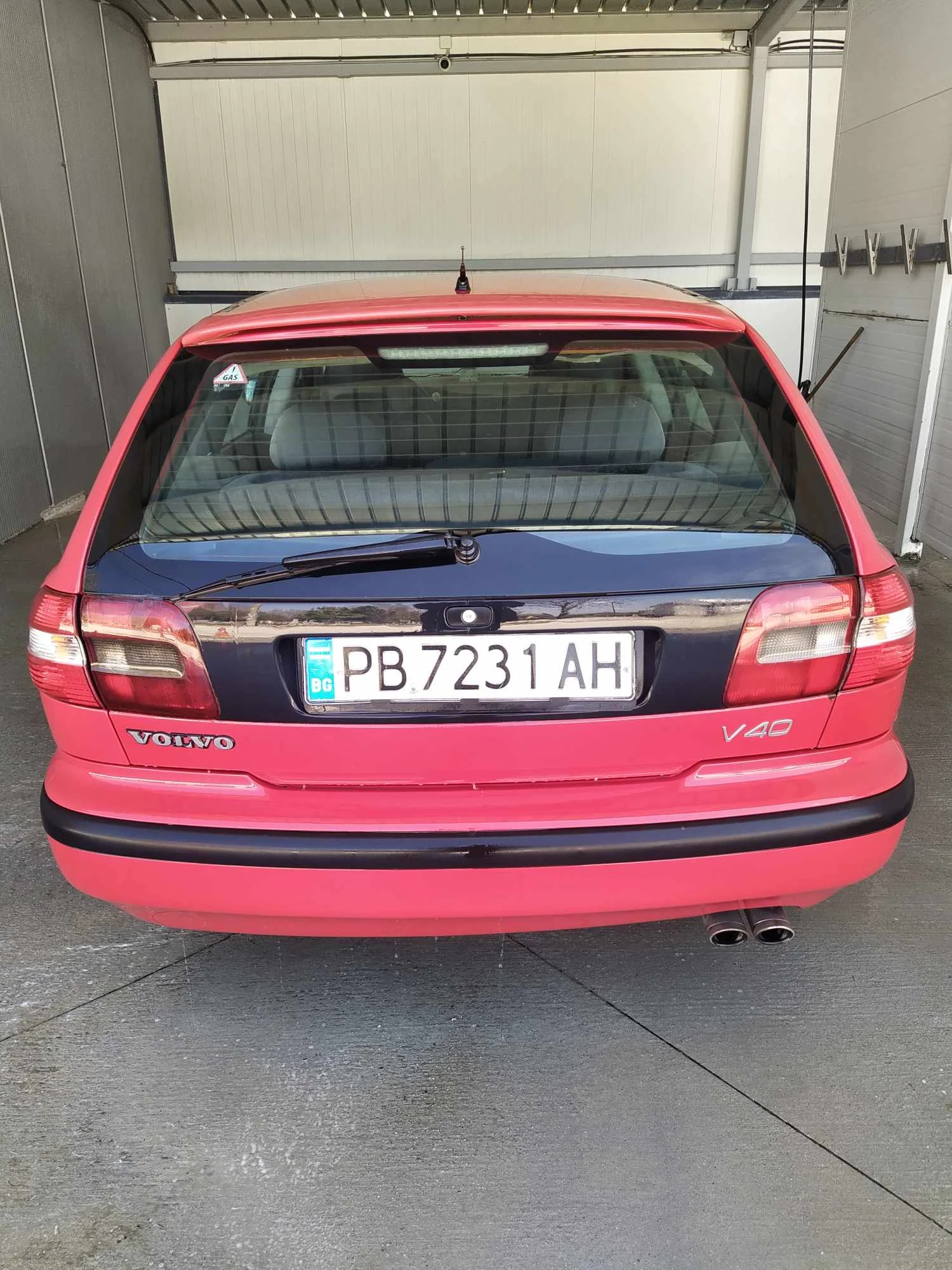 Volvo V40  - изображение 2
