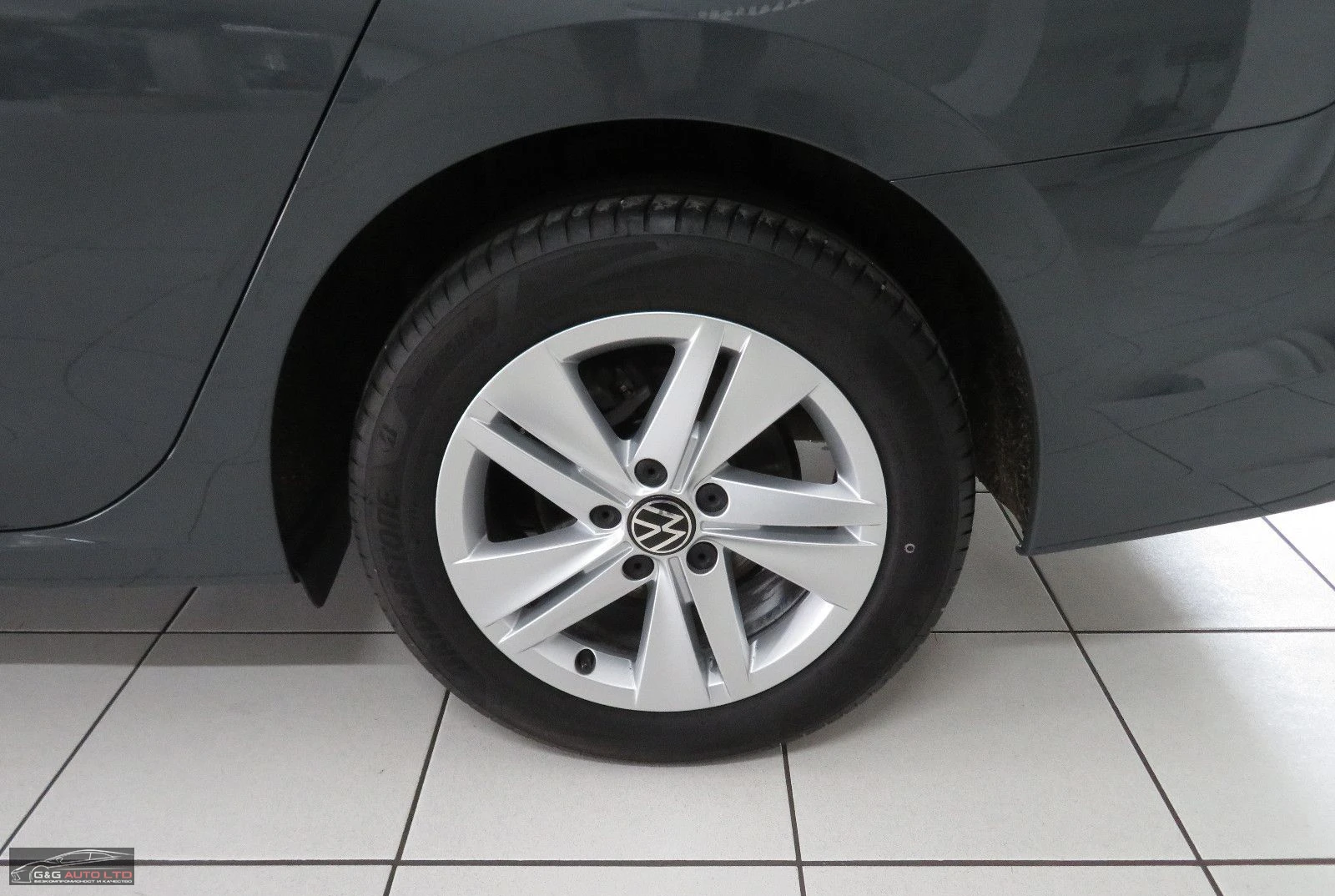 VW Golf VIII/116HP/VARIANT/LIFE/VITUAL/NAVI/LED/CAM/393v - изображение 3