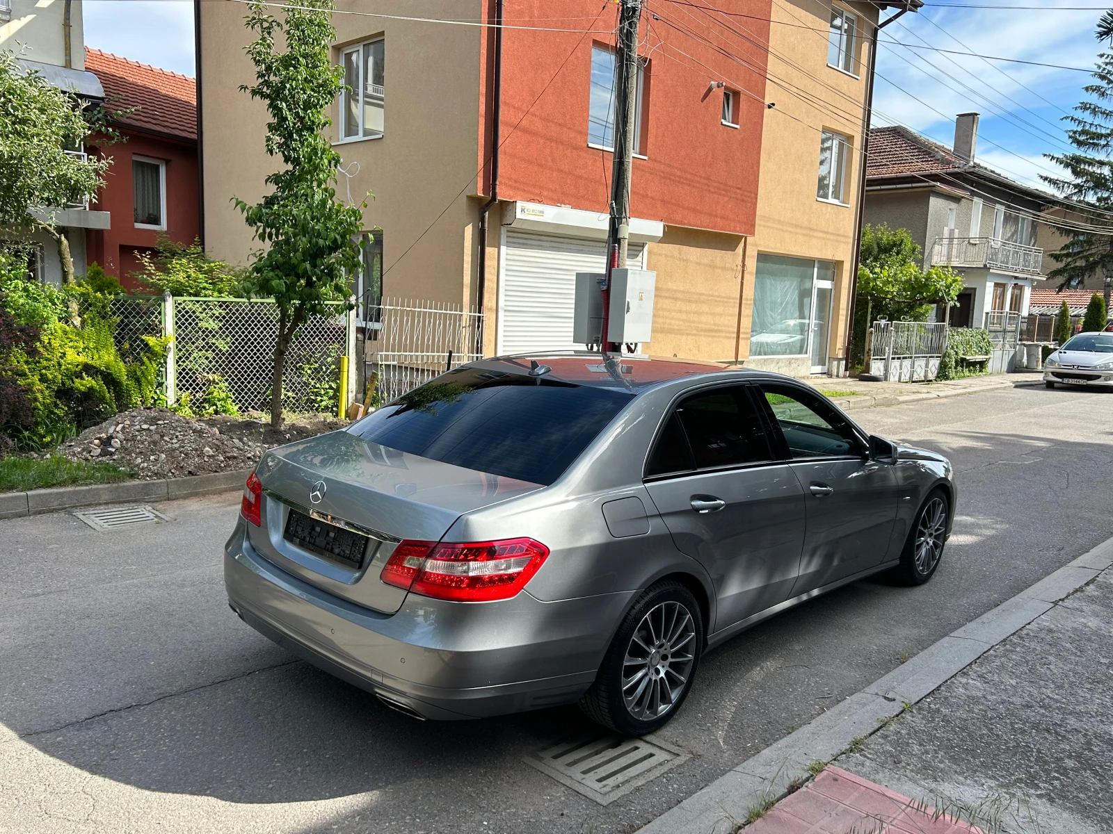 Mercedes-Benz E 220 2, 2 2.2 NAVI KOJA AVTOMAT - изображение 5