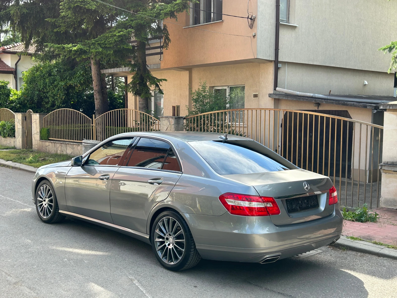 Mercedes-Benz E 220 2, 2 2.2 NAVI KOJA AVTOMAT - изображение 7