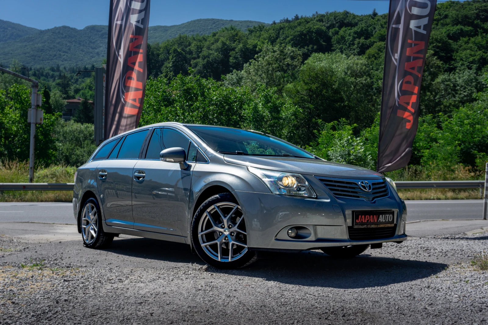 Toyota Avensis 1.8 VVTI 147HP Автоматик с Гаранция!  - изображение 3