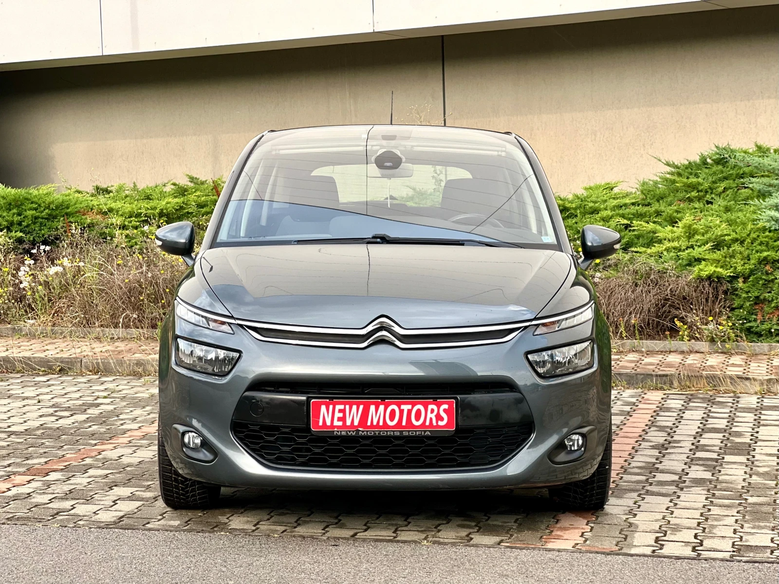 Citroen C4 Picasso 1.6HDI автоматик Лизинг през Уникредит по 280 лева - изображение 2