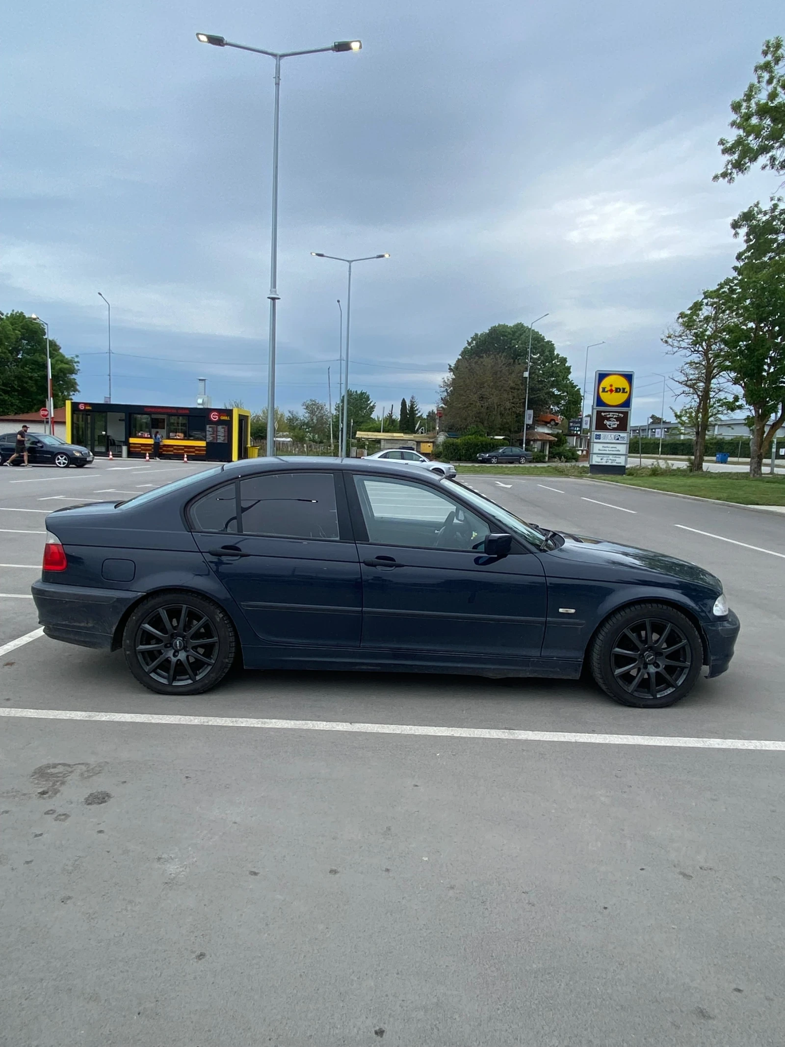 BMW 318 318i - изображение 4