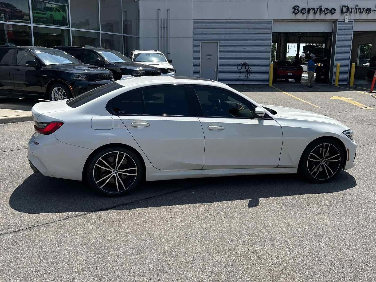 BMW 330 Очакван внос ! BMW 330i xDrive M-Pack - изображение 4