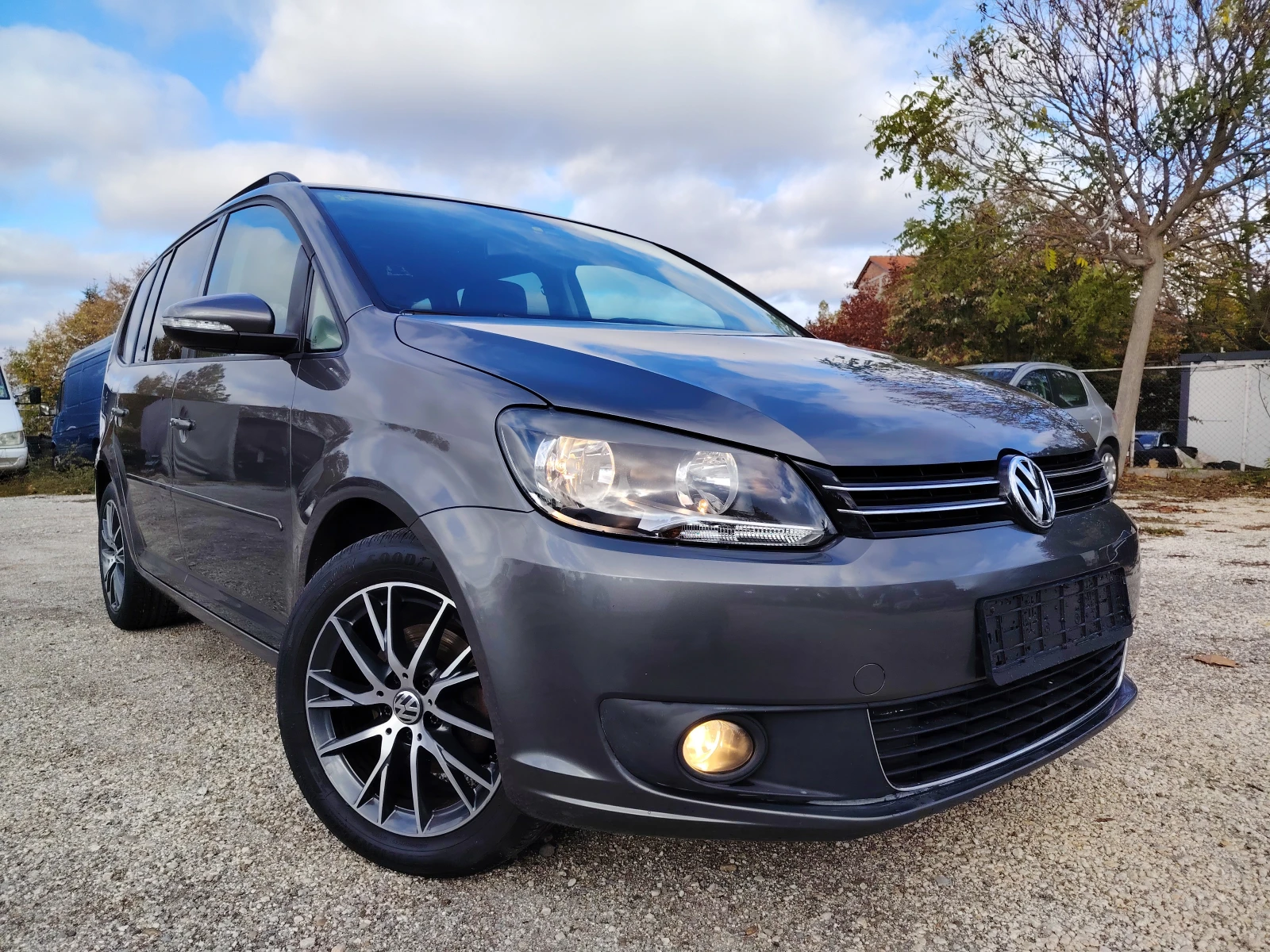 VW Touran 1.6tdi 105.6./7/FACE/ 5// | Mobile.bg   1