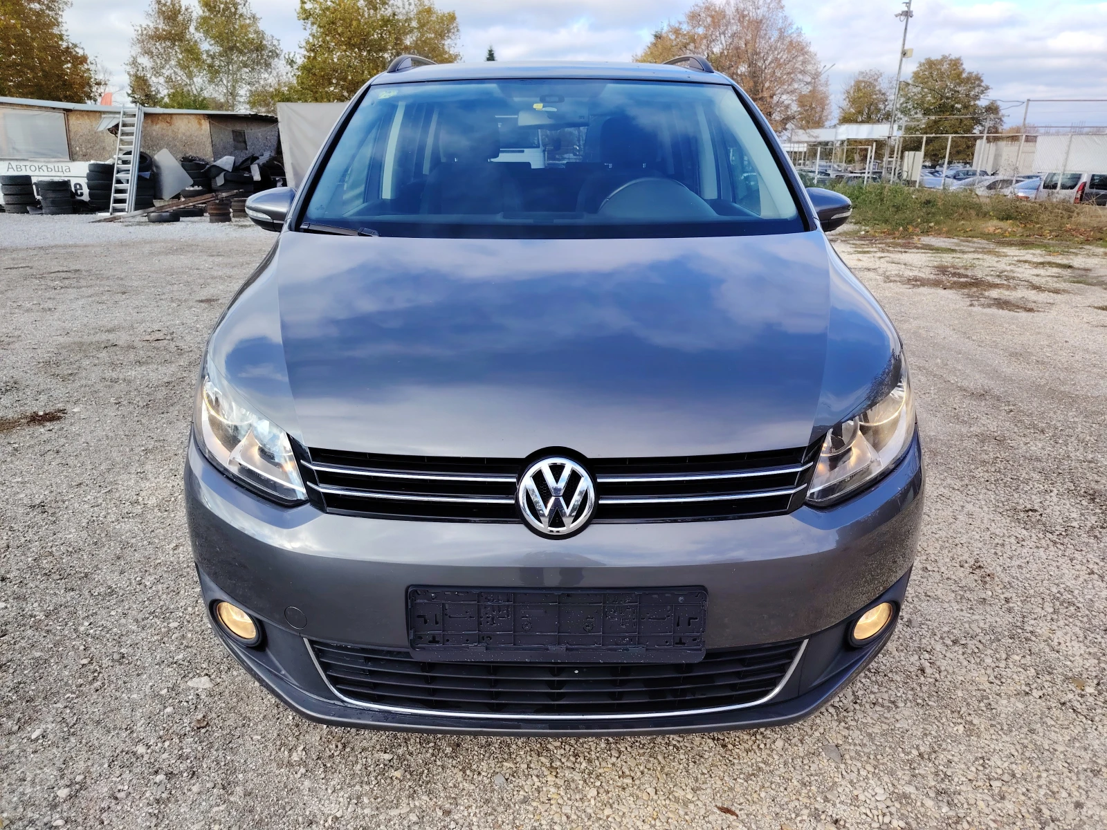 VW Touran 1.6tdi 105кс.6ск./7МЕСТА/FACE/ ЕВРО5/НАВИ/ - изображение 2