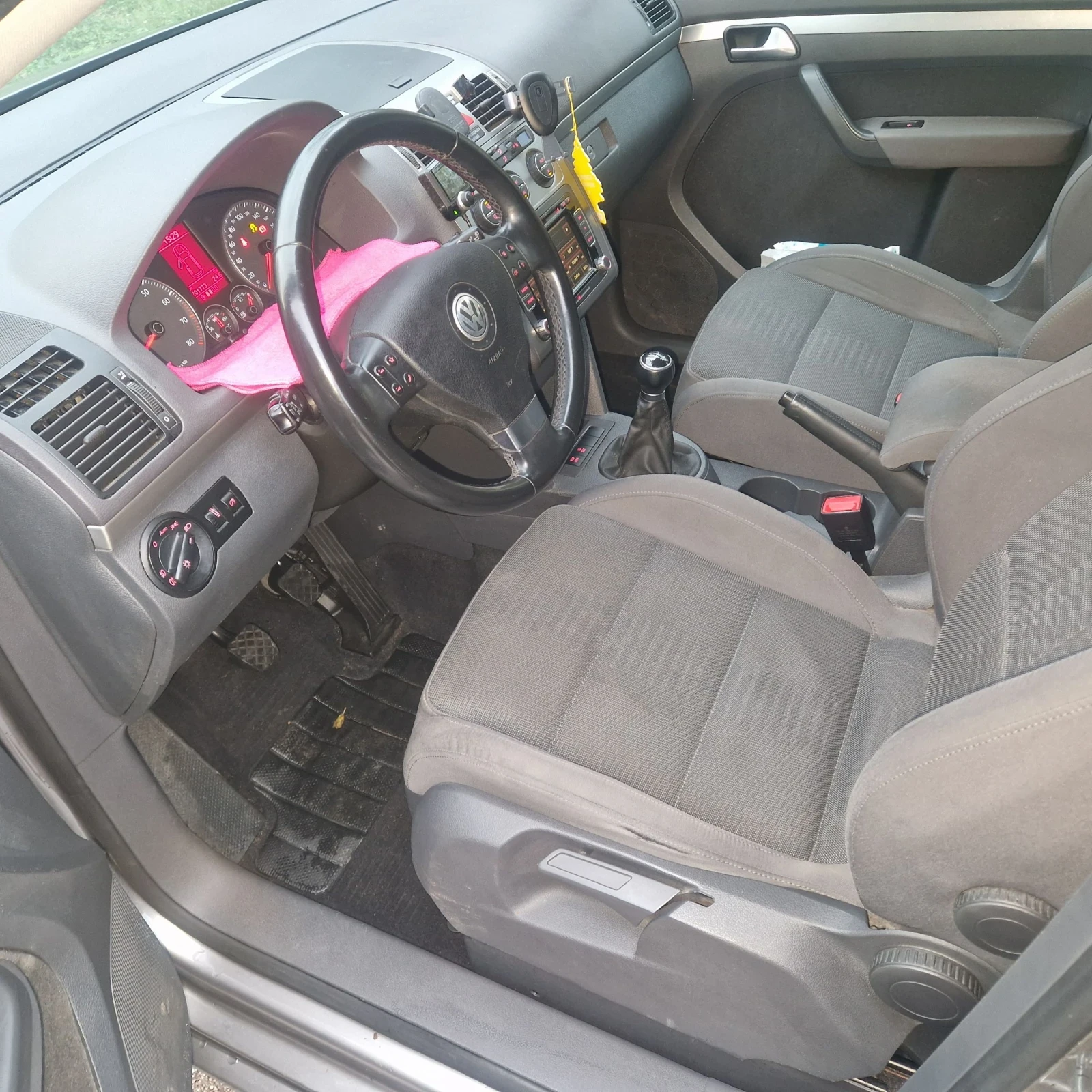 VW Touran 2, 0i безин/метан Швейцария - изображение 5