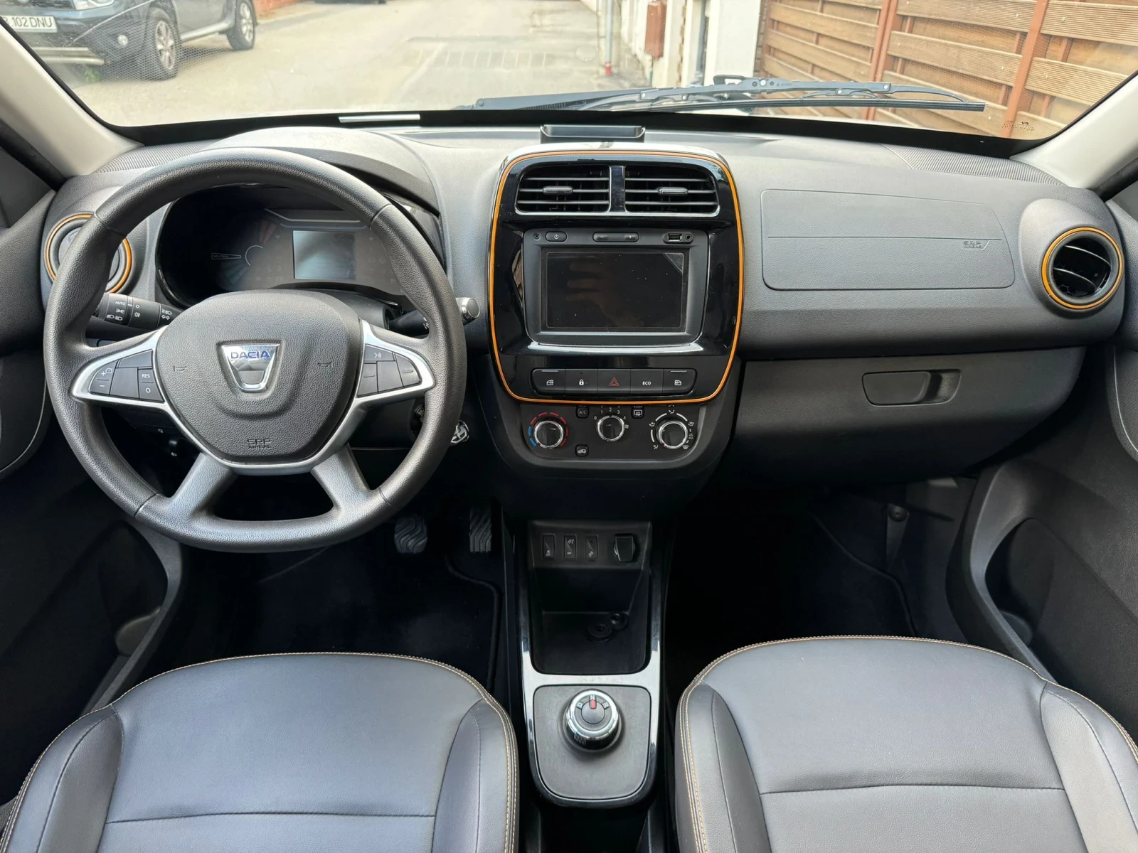 Dacia Spring Comfort Plus 26000км 2023г - изображение 8
