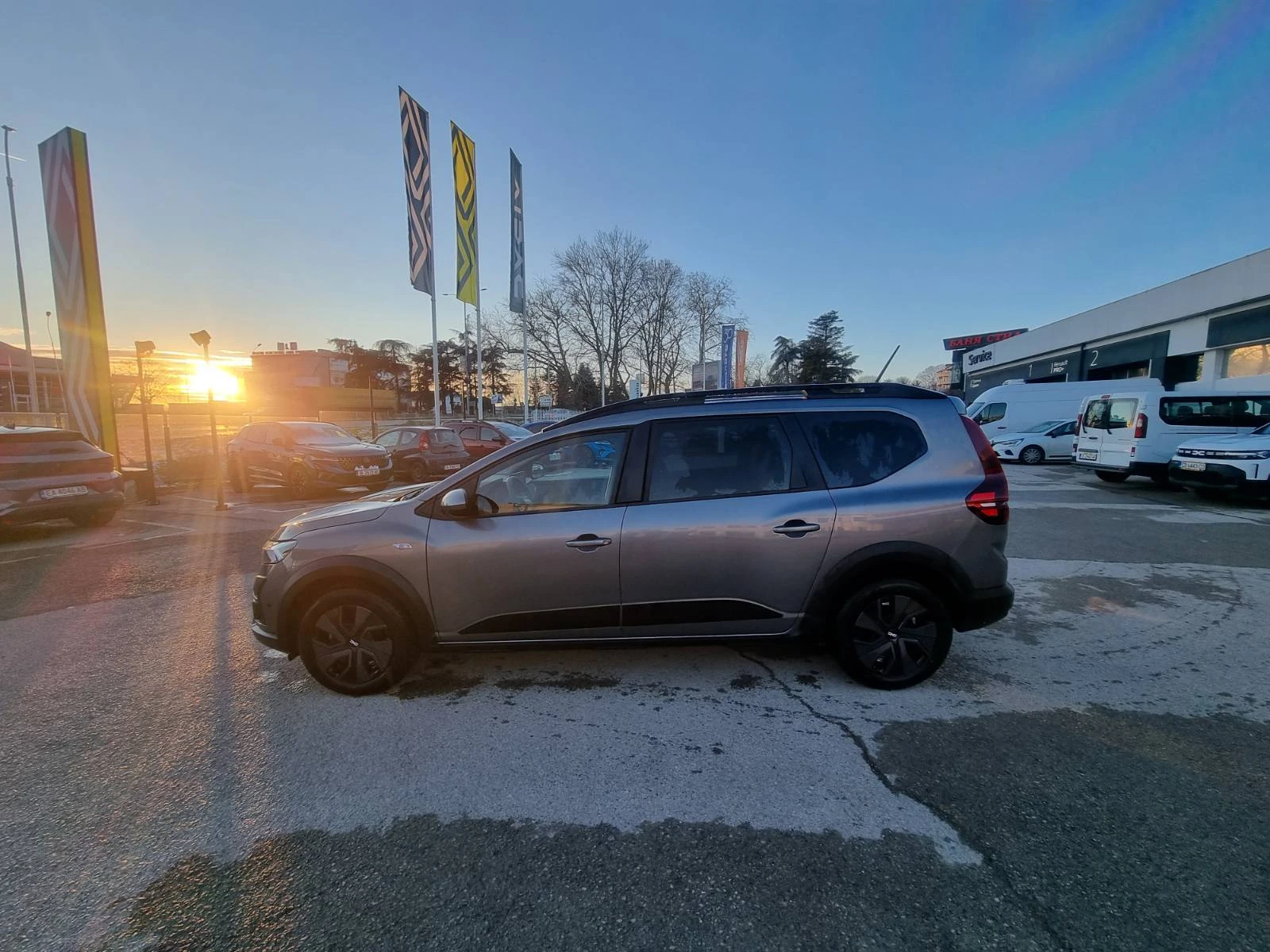 Dacia Jogger Expression 7 ECO-G 100 | Mobile.bg � ����������� 8